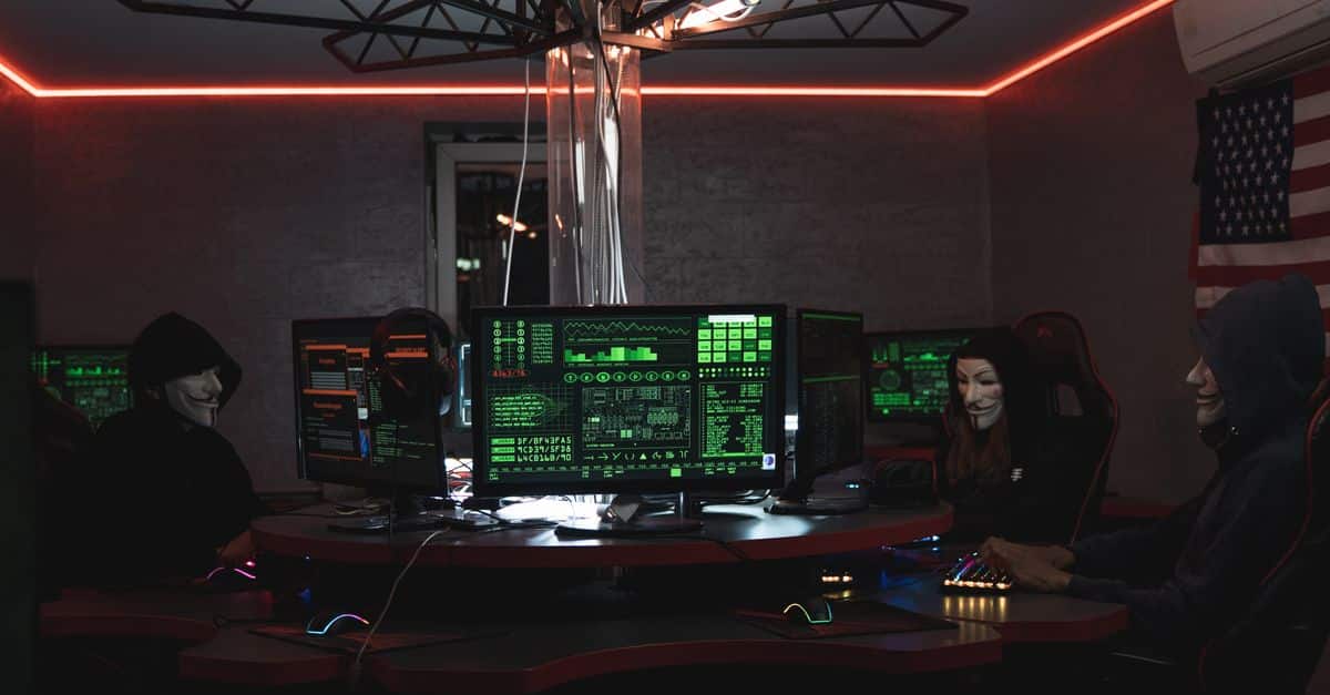 découvrez les meilleures pratiques et solutions en cybersécurité pour protéger vos données et sécuriser vos systèmes contre les cybermenaces.