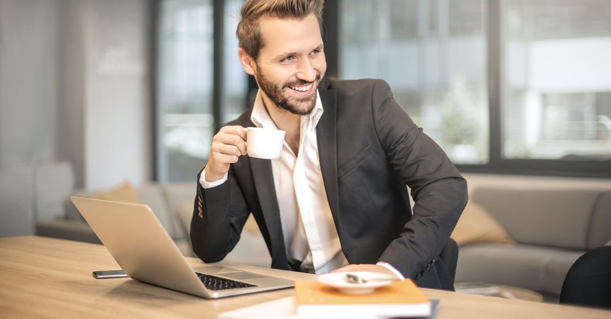 découvrez comment prendre une pause efficace en tant qu'entrepreneur pour recharger vos batteries et booster votre productivité.