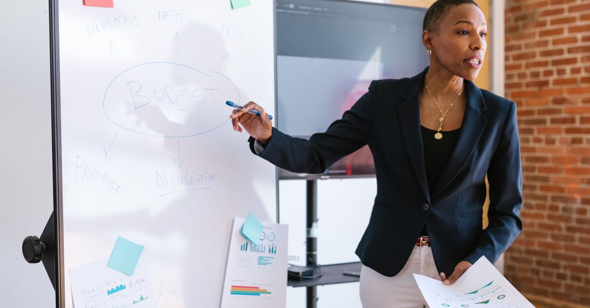 découvrez comment un manager en capital cognitif optimise les compétences, les connaissances et l'innovation au sein de votre organisation pour stimuler la performance et la croissance.
