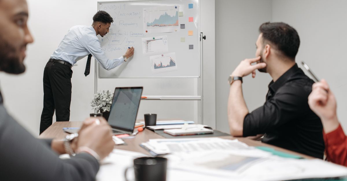 découvrez les meilleures stratégies d'affaires pour optimiser la croissance, améliorer la performance et assurer le succès durable de votre entreprise.