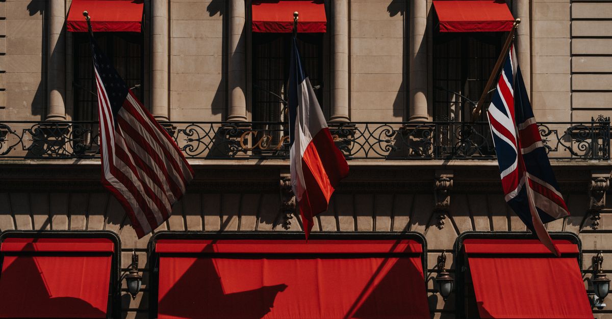 découvrez les meilleures marques françaises alliant qualité, style et innovation, représentatives du savoir-faire et de l'élégance à la française.