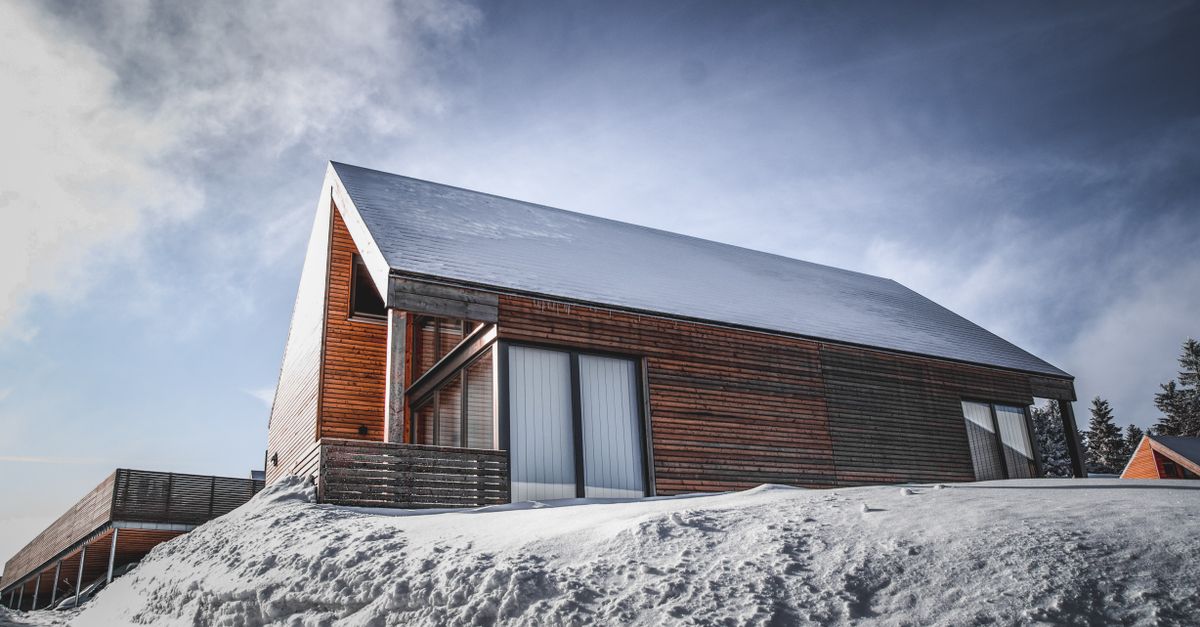 découvrez le coût de l'isolation intérieure, ses avantages et comment optimiser votre budget pour améliorer le confort énergétique de votre habitation.