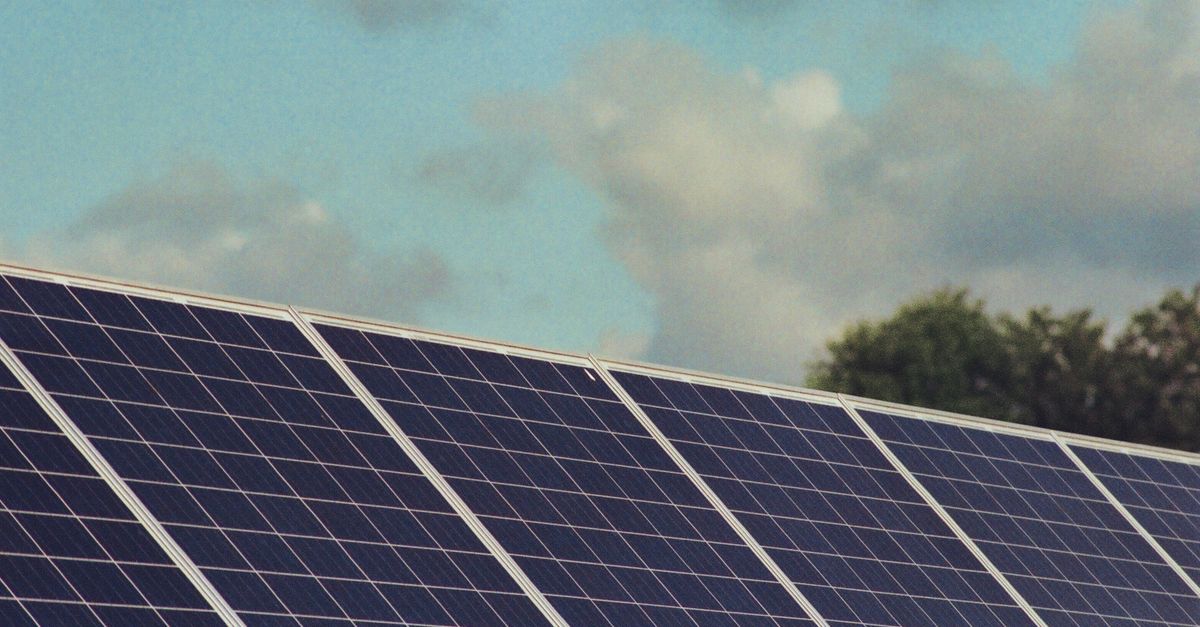 découvrez les avantages de l'autoconsommation solaire pour réduire votre facture d'énergie et adopter une solution écologique et économique.