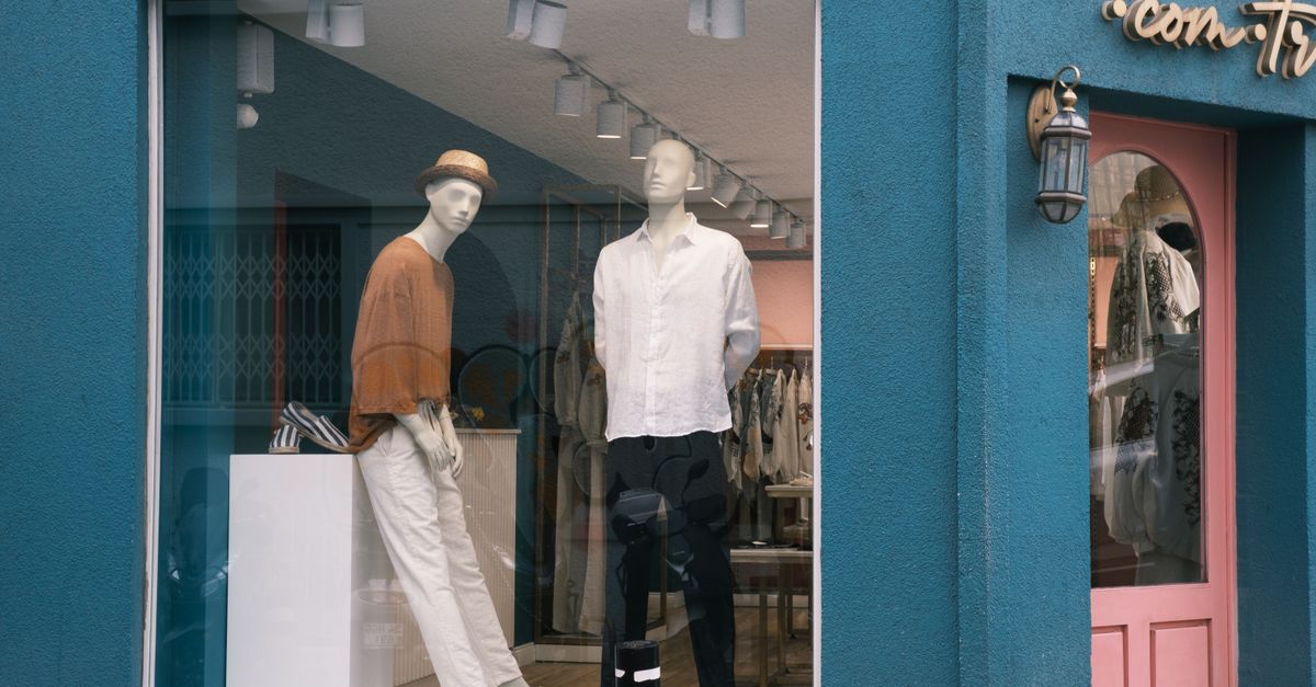 découvrez les principes du design en magasin et du merchandising pour créer une expérience client attrayante et valoriser vos produits.