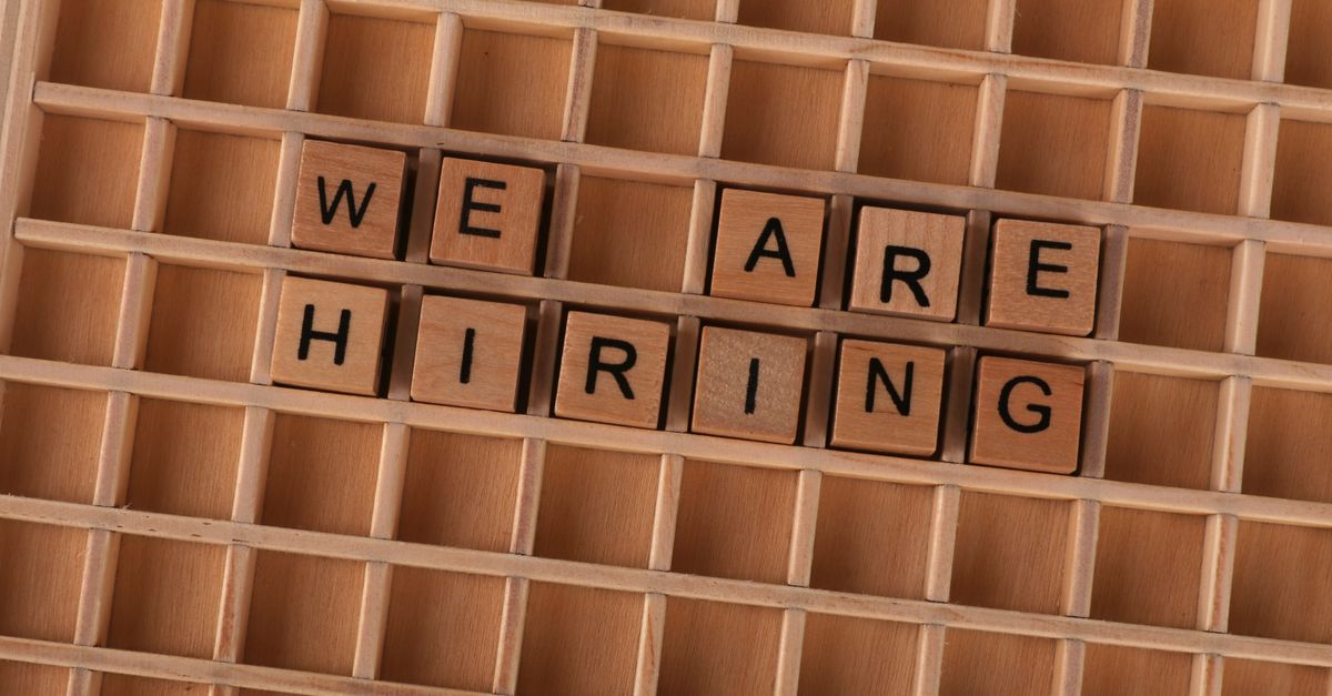 trouvez rapidement des offres d'emploi adaptées à votre profil et lancez votre carrière grâce à notre plateforme de recherche d'emploi efficace et conviviale.